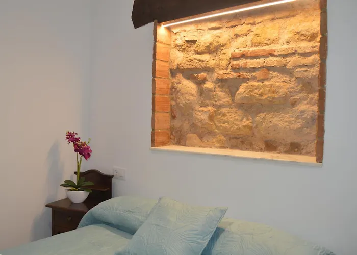 Plazuela Arco El Portillo * قرطبة